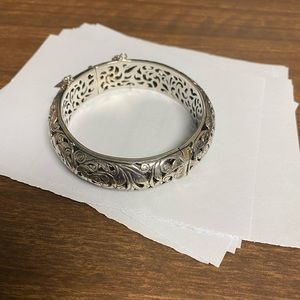 Silpada bangle! Awesome condition!